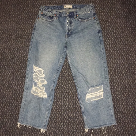 Free People Denim - FREE PEOPLE CROPPED BOYFRIEND DISTRESSED JEANS
